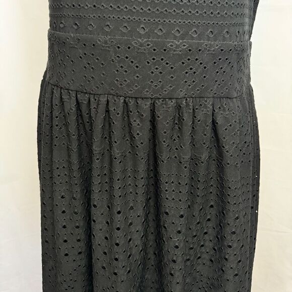 Cleo Eyelet Sleeveless Dress Black - Picture 5 of 8